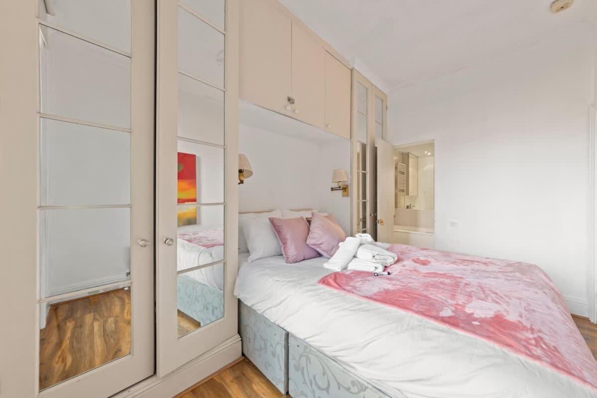 Sg, Classic Knightsbridge Loft Apartment Londýn Exteriér fotografie