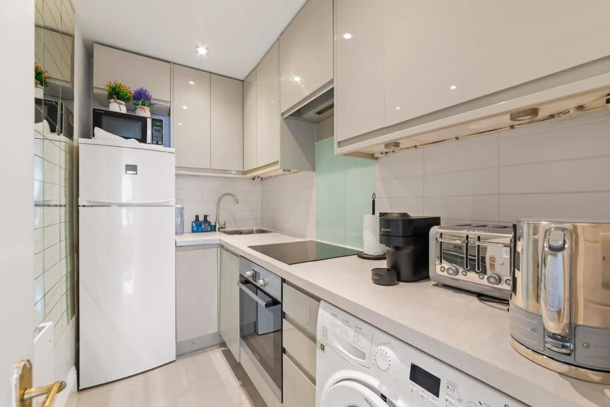 Sg, Classic Knightsbridge Loft Apartment Londýn Exteriér fotografie